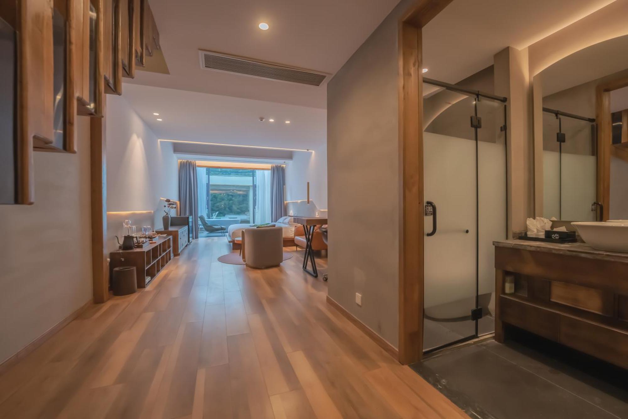 Hotel 雾里观阵山 Foggy Valley 4*